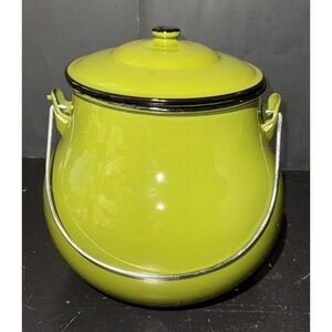 Vintage Avocado Green Enamelware‎ Pot with Lid / Handle 8.5" tall, MCM